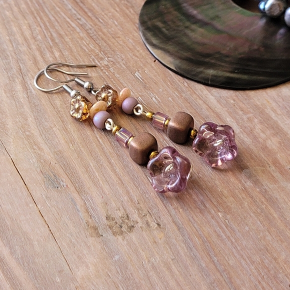 BohemiaLiz earrings Artisan Handmade, Gemstones, Rare/Vinted Glass, Lucky Scoop - Picture 4 of 12